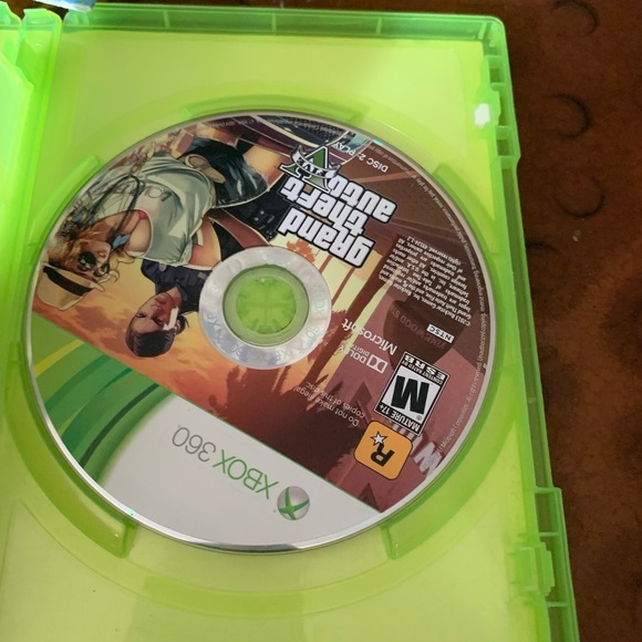 Grand Theft Auto V Xbox 360 GTA 5 - Picture 3 of 7